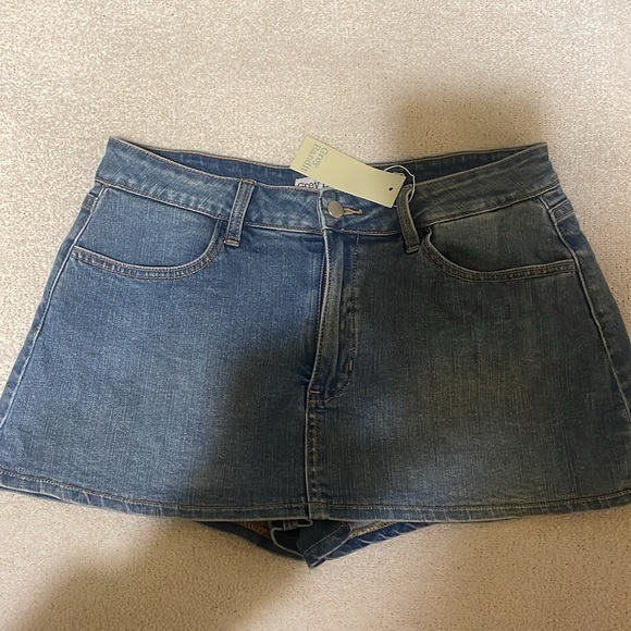 Mini skort - Picture 3 of 3